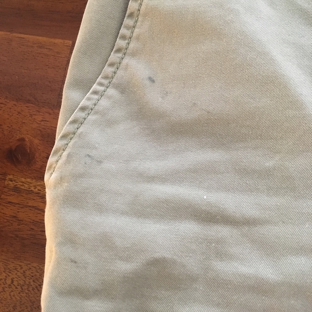 Shorts - Picture 3 of 4